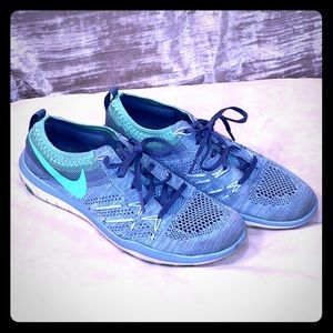 Nike Focus Flyknit